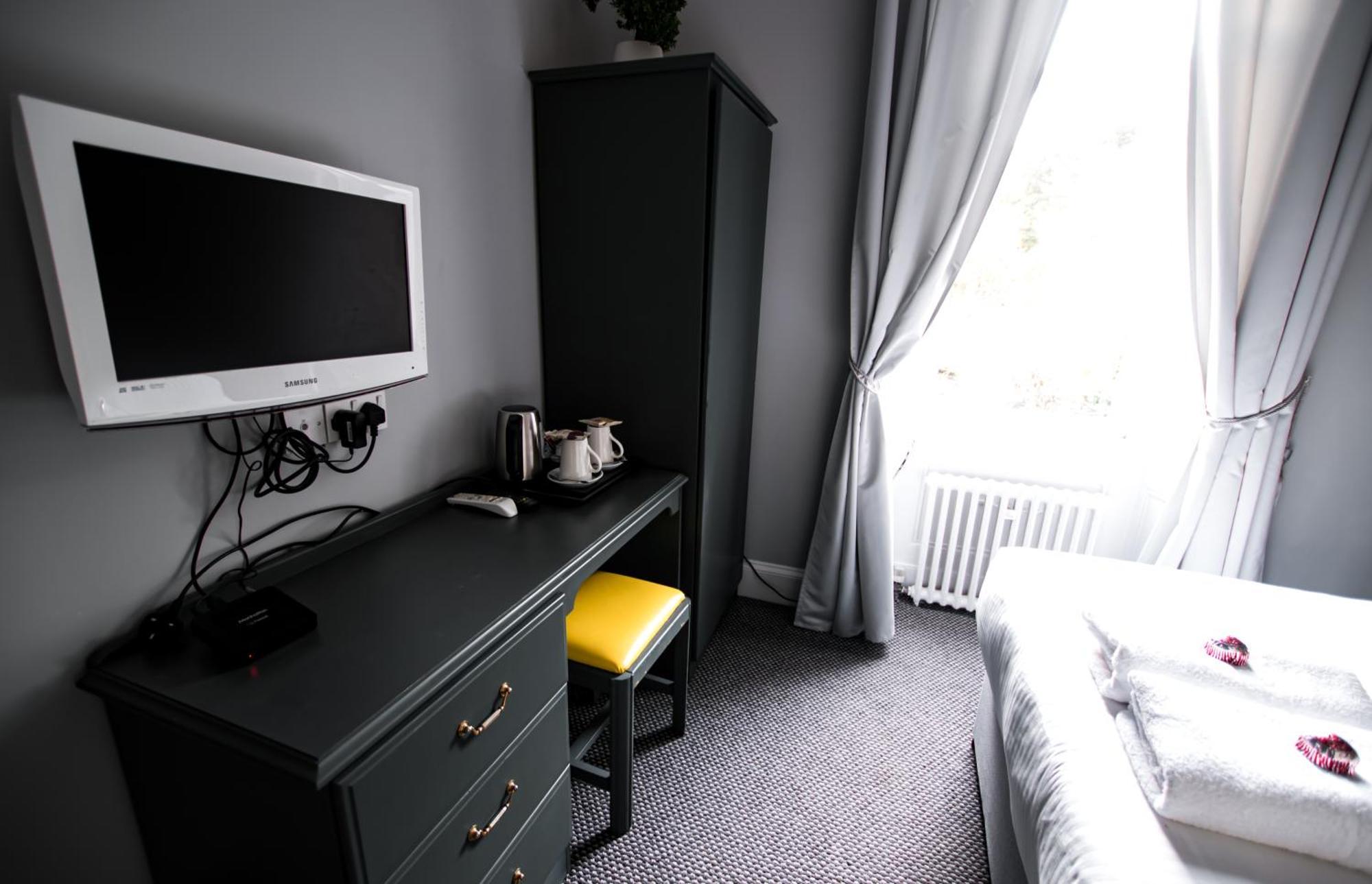 Mcinnes House Rooms With Breakfast Kingussie Zimmer foto